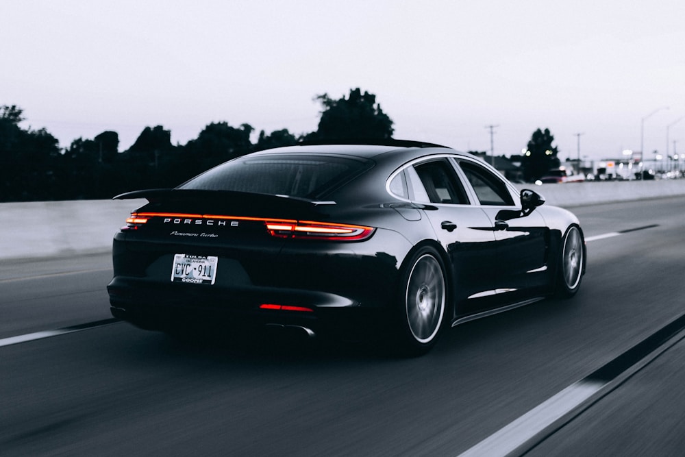 Reference performance vehicle photograph